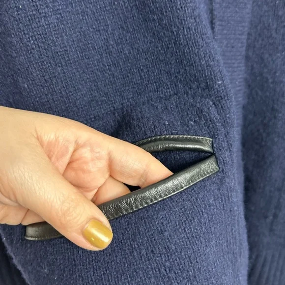 Madewell lambs wool w/ 100% leather trim pockets & elbow patches Size XS cardi - Picture 5 of 16